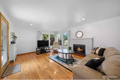 4536 119th Avenue SE, Bellevue, WA 98006 - Photo 3