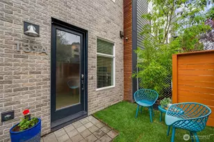 139 22nd Ave E, Seattle, WA 98112 - Photo 3