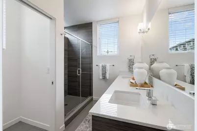 139 22nd Avenue E #A, Seattle, WA 98112 - Photo 23