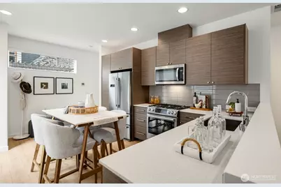 139 22nd Avenue E #A, Seattle, WA 98112 - Photo 9