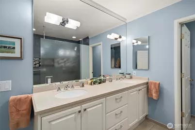 102 8th Lane #102, Kirkland, WA 98033 - Photo 17