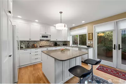 102 8th Lane #102, Kirkland, WA 98033 - Photo 9