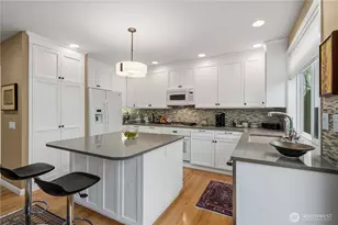 102 8th Ln, Kirkland, WA 98033 - Photo 11