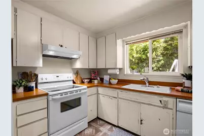 4915 N 37th Street, Tacoma, WA 98407 - Photo 9