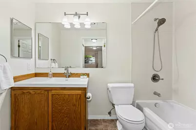 19410 Bothell Way NE #D103, Bothell, WA 98011 - Photo 21