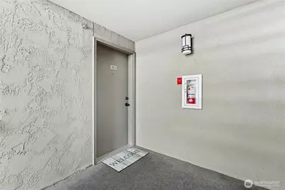 19410 Bothell Way NE #D103, Bothell, WA 98011 - Photo 5