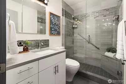 6201 Lake Washington Boulevard NE #208, Kirkland, WA 98033 - Photo 17