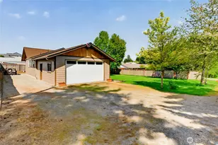12215 34th St Ct E, Edgewood, WA 98372 - Photo 3