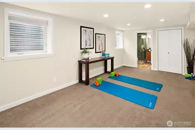 2660 36th Avenue W, Seattle, WA 98199 - Photo 19