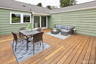 2660 36th Avenue W, Seattle, WA 98199 - Photo 25