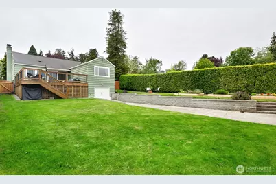 2660 36th Avenue W, Seattle, WA 98199 - Photo 27