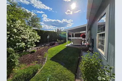 1819 Heritage Drive, Wenatchee, WA 98801 - Photo 5