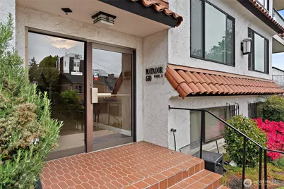 610 Wheeler Street #301, Seattle, WA 98109 - Photo 29