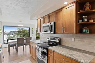 610 Wheeler St, Seattle, WA 98109 - Photo 9
