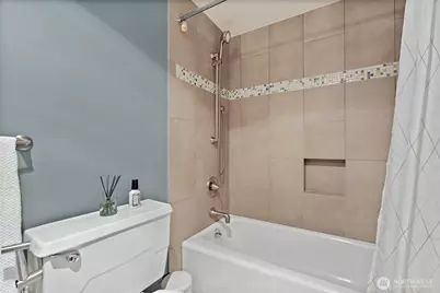 610 Wheeler Street #301, Seattle, WA 98109 - Photo 17