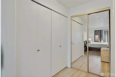 610 Wheeler Street #301, Seattle, WA 98109 - Photo 23