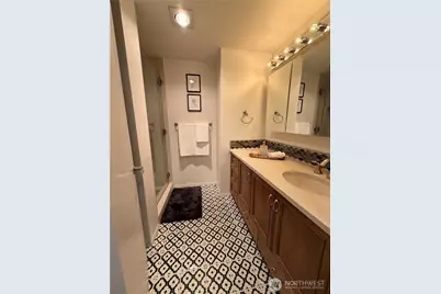 610 Wheeler Street #301, Seattle, WA 98109 - Photo 21