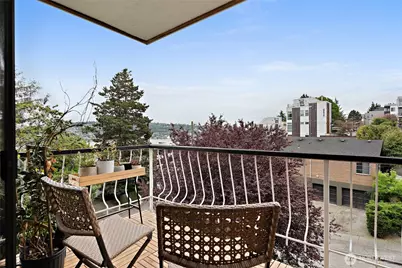 610 Wheeler Street #301, Seattle, WA 98109 - Photo 5