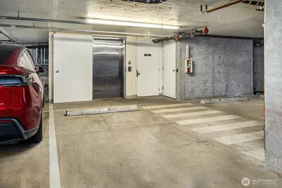 311 E Republican Street #201, Seattle, WA 98102 - Photo 21