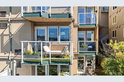 311 E Republican Street #201, Seattle, WA 98102 - Photo 27