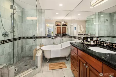 311 E Republican Street #201, Seattle, WA 98102 - Photo 15