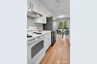 7217 NE 175th Street #220, Kenmore, WA 98028 - Photo 7