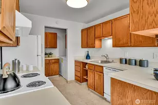 8501 12th Ave NW, Seattle, WA 98117 - Photo 11