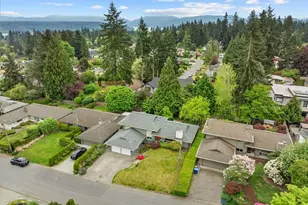 17013 NE 18th St, Bellevue, WA 98008 - Photo 33