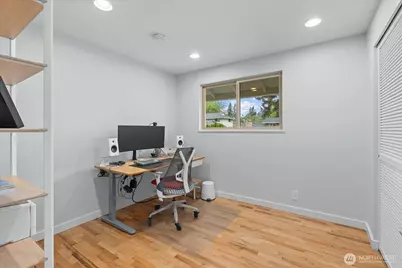 17013 NE 18th Street, Bellevue, WA 98008 - Photo 15