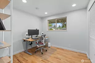 17013 NE 18th St, Bellevue, WA 98008 - Photo 15