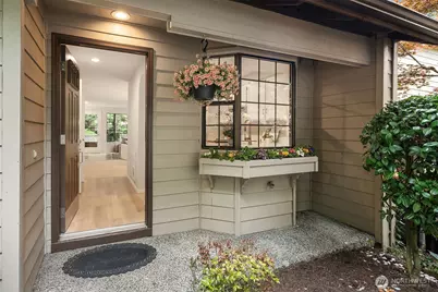 13706 NE 85th Street, Redmond, WA 98052 - Photo 3