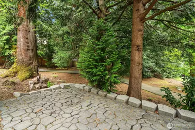 13706 NE 85th Street, Redmond, WA 98052 - Photo 15