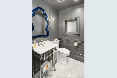 2833 10th Avenue E, Seattle, WA 98102 - Photo 15