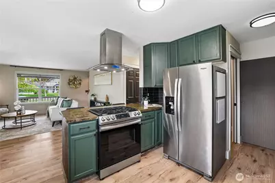 5417 156th Avenue Ct E, Sumner, WA 98390 - Photo 11