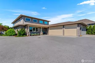 185 31st St NW, East Wenatchee, WA 98802 - Photo 3