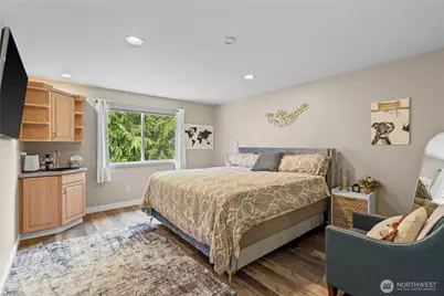 8107 204th Avenue Ct E, Bonney Lake, WA 98391 - Photo 27