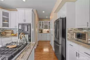 8107 204th Ave Ct E, Bonney Lake, WA 98391 - Photo 17