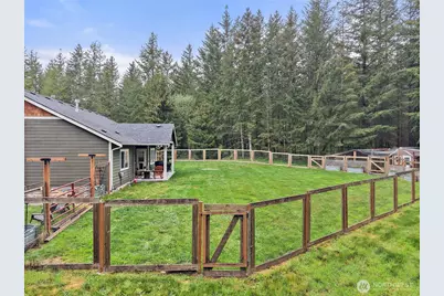35888 301st Place SE, Enumclaw, WA 98022 - Photo 37