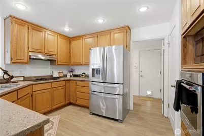 2000 Village Green Drive #26, Mill Creek, WA 98012 - Photo 11