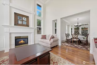 24121 NE 1st Place, Sammamish, WA 98074 - Photo 9