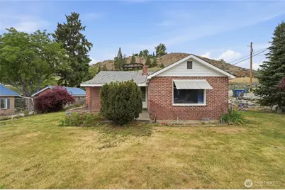 233 E Gibson, Chelan, WA 98816 - Photo 11