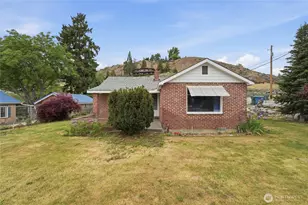 233 E Gibson, Chelan, WA 98816 - Photo 11