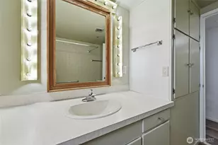233 E Gibson, Chelan, WA 98816 - Photo 31