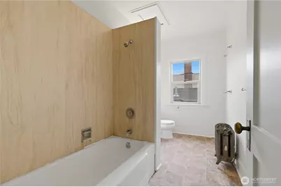 317 18th Avenue E, Seattle, WA 98112 - Photo 17