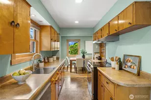 4903 50th Ave S, Seattle, WA 98118 - Photo 9