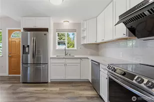 12020 NE 83rd St, Kirkland, WA 98033 - Photo 9