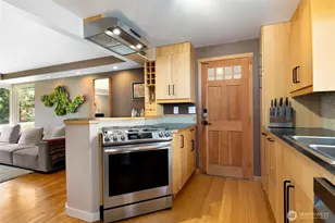 4500 S Alaska St, Seattle, WA 98118 - Photo 9
