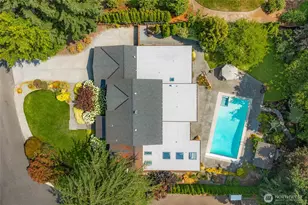 8425 NE 22 Pl, Clyde Hill, WA 98004 - Photo 37