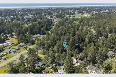 419 Draconis Avenue SE, Ocean Shores, WA 98569 - Photo 3