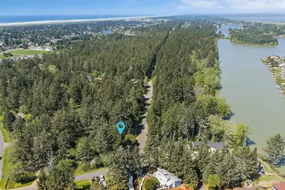 419 Draconis Avenue SE, Ocean Shores, WA 98569 - Photo 37